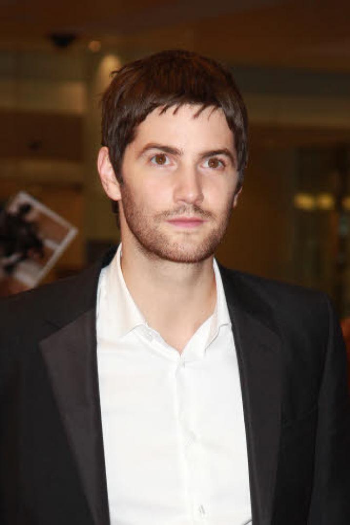 24 Jim Sturgess