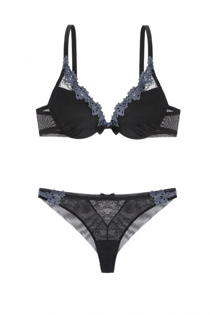 belle de nuit noir passionata