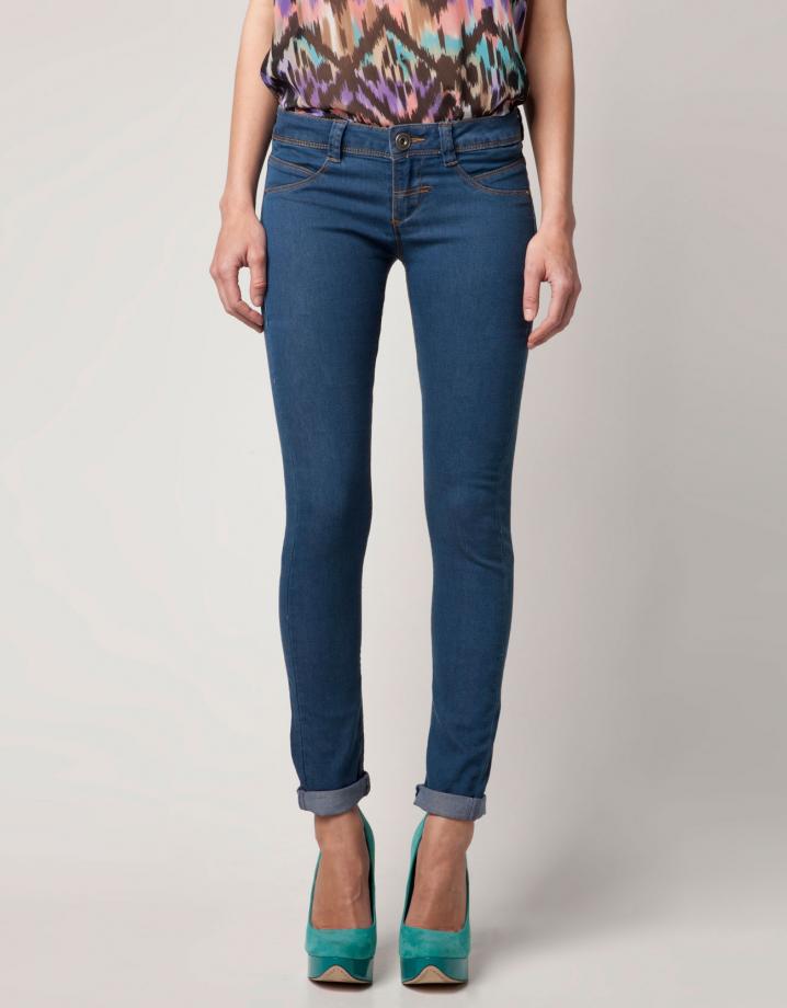 jeans-bershka-12.99-15.99.jpg NL