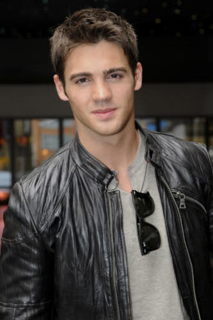 Steven R McQueen