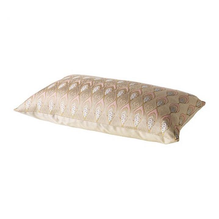 Ikea: kussen - 12,99 euro