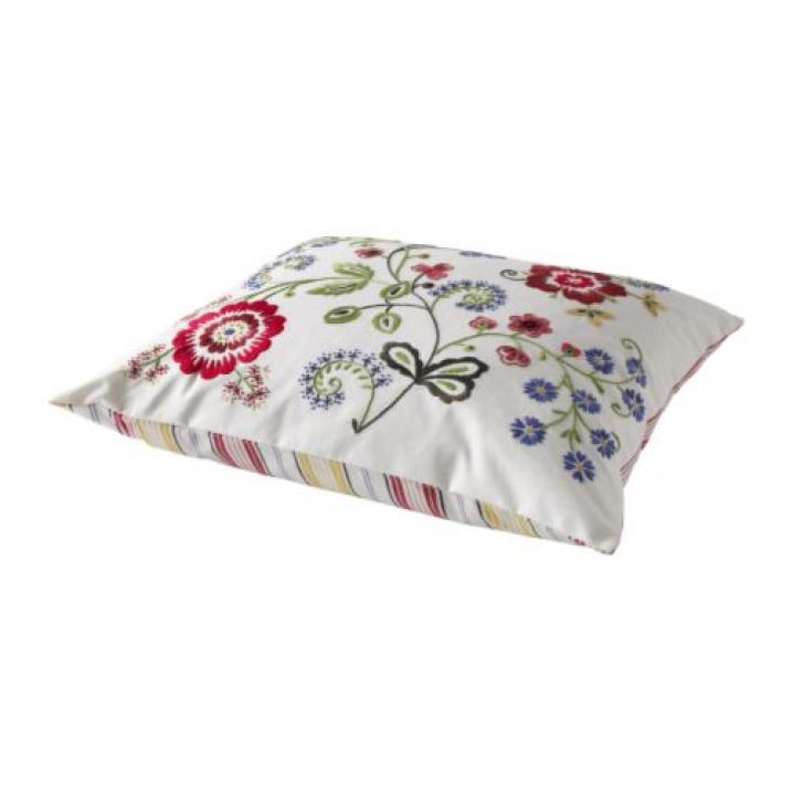 Ikea: kussen - 19,99 euro