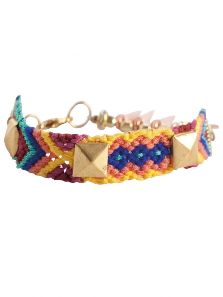 PIECES - € 12,95
