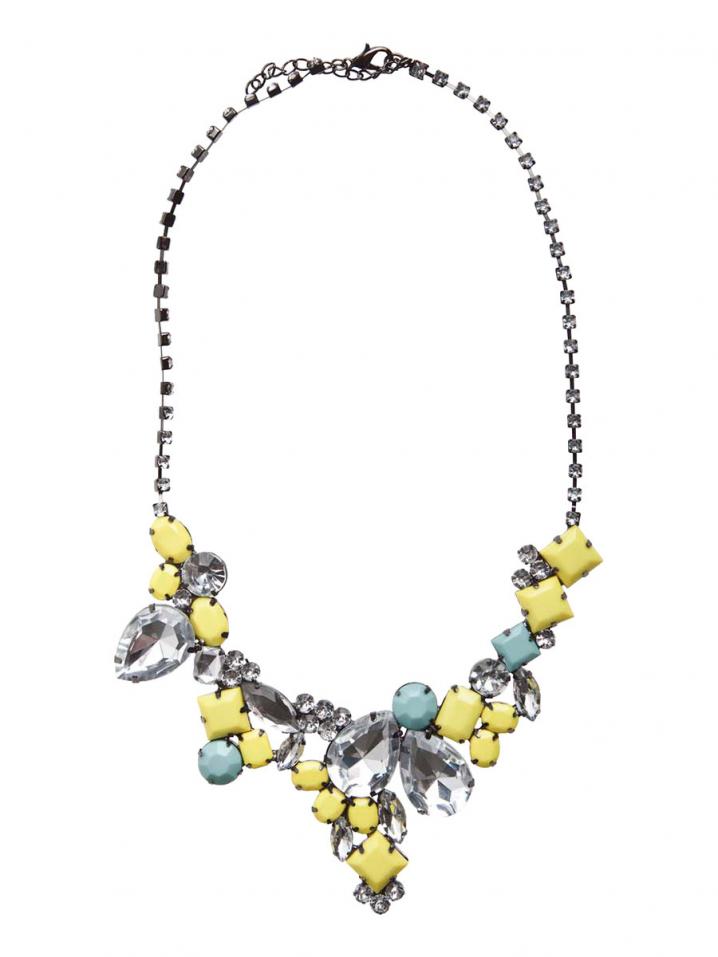 PIECES - € 24,95