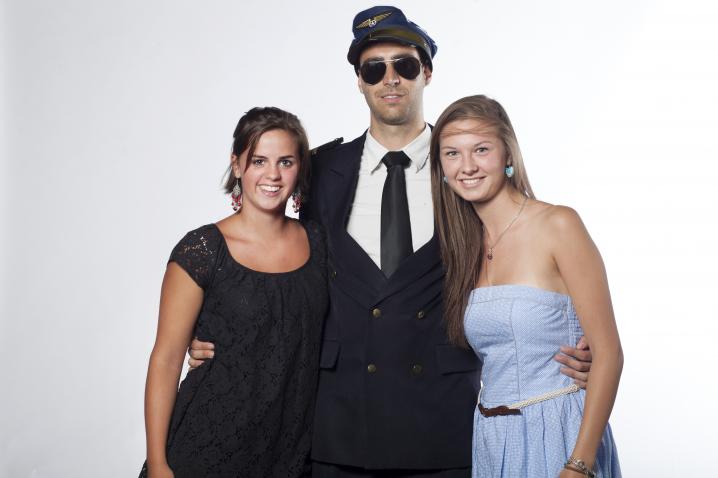 ladies_at_the_movies_kortIn the air met Flair in Kortrijkrijk_(8).jpg NL