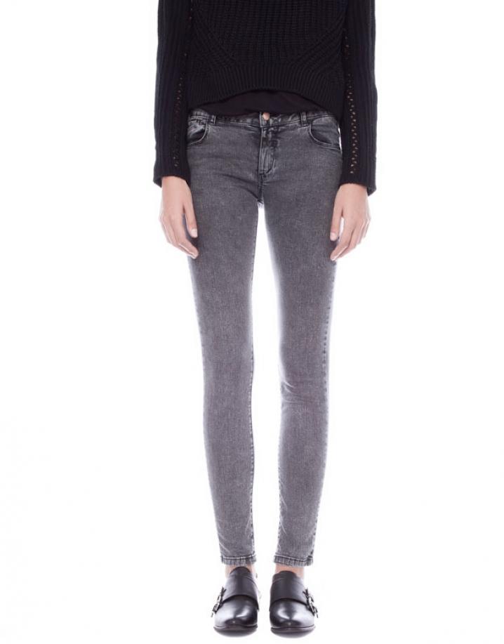 Pull and Bear 19,99 € skinny