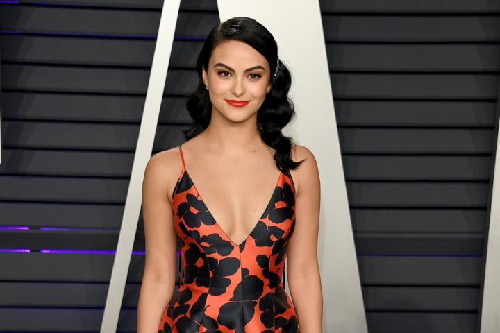 Next photo of Camila Mendes