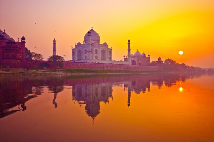 Zonsondergang aan de Taj Mahal
