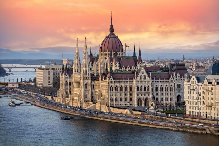Boedapest Hongarije city trip in de herfst met de trein 