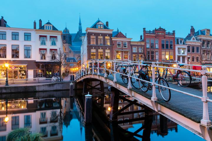 city trip met de trein leiden nederland 