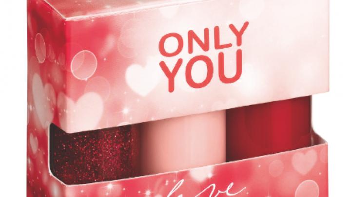 Doe-het-zelf nail art: Valentijnsnagels Doe-het-zelf nail art: Valentijnsnagels