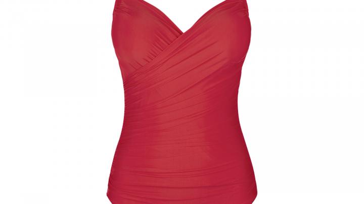 Un maillot tendance mais qui soutient Un maillot tendance mais qui soutient