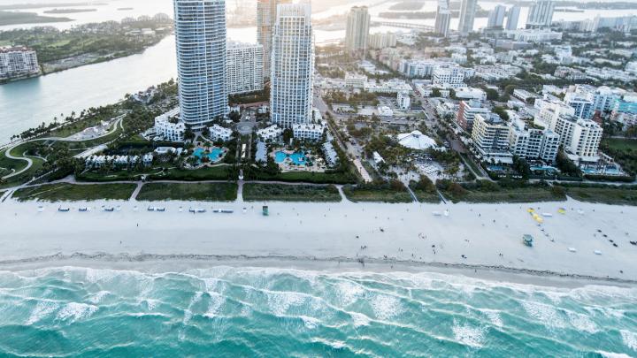 Miami… Art on the Beach Miami… Art on the Beach