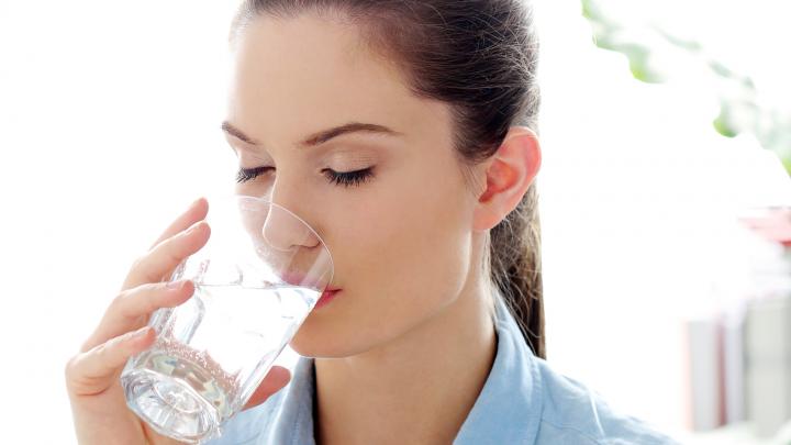 5 tips om meer water te drinken 5 tips om meer water te drinken