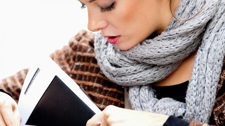 Stop deze winter essentials in je handtas Stop deze winter essentials in je handtas