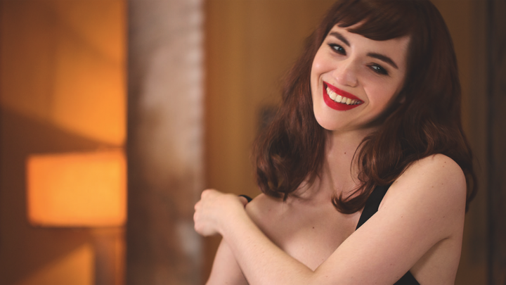 Louise Bourgoin, la classe à la française Louise Bourgoin, la classe à la française