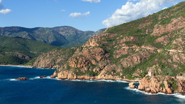 L’été au sommet … Vagues ou montagnes? L’été au sommet … Vagues ou montagnes?