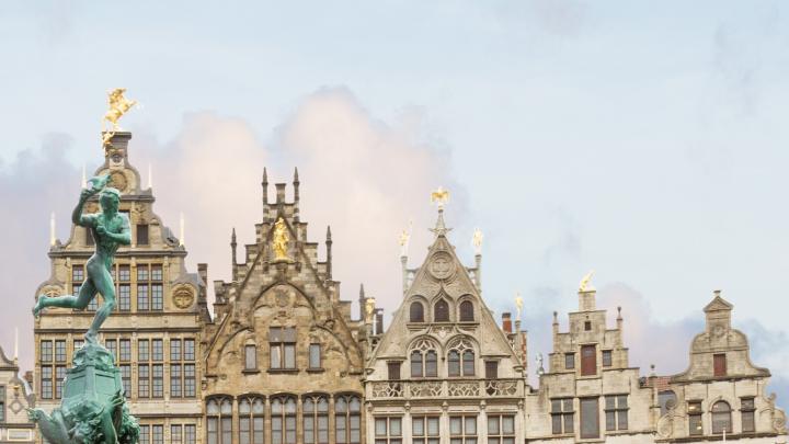 Top 10 adressen van Dries Van Noten in Antwerpen Top 10 adressen van Dries Van Noten in Antwerpen