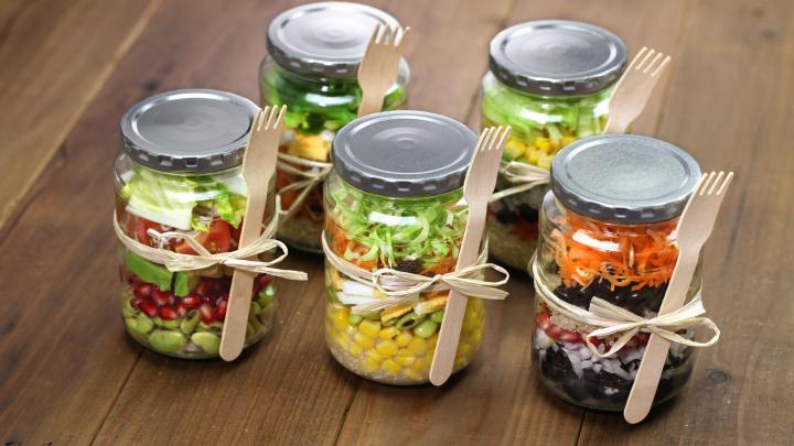 How-to: salades in een glazen pot How-to: salades in een glazen pot