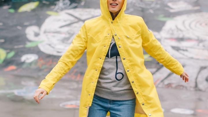 Zo blijf jij droog in fikse regenbuien Zo blijf jij droog in fikse regenbuien