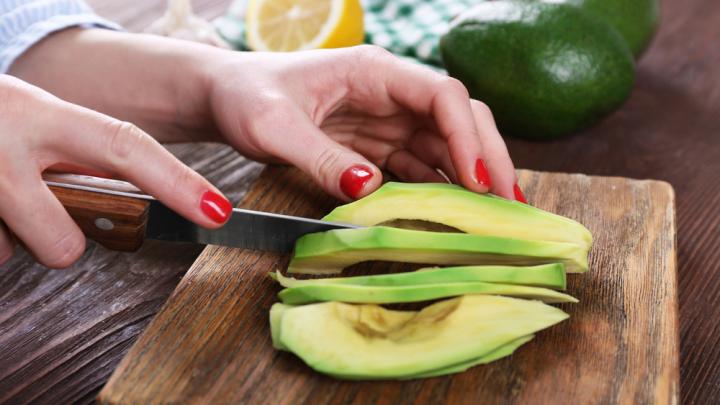 Zo is je avocado op 10 minuten rijp Zo is je avocado op 10 minuten rijp