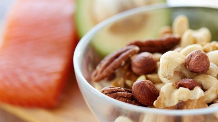 Les aliments qui contiennent de bonnes graisses Les aliments qui contiennent de bonnes graisses