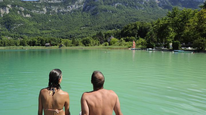 Zomertip: heerlijk genieten aan de meren van de Savoie Zomertip: heerlijk genieten aan de meren van de Savoie