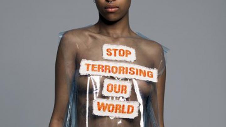 Stop terrorising our world: modeacademies werken samen tegen terreur Stop terrorising our world: modeacademies werken samen tegen terreur