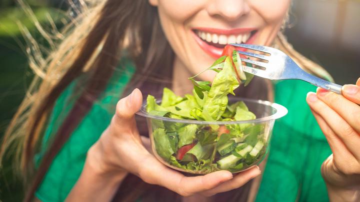 S'entendre mâcher pour manger moins? S'entendre mâcher pour manger moins?