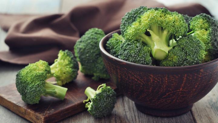 Miam, le brocoli! Miam, le brocoli!