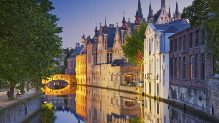 En de vriendelijkste Vlaamse stad is... En de vriendelijkste Vlaamse stad is...