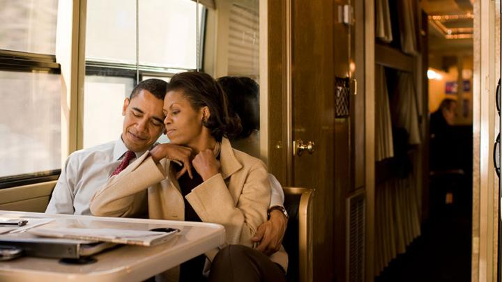 Afscheid van de Obama's : hun liefdesverhaal in 9 foto's Afscheid van de Obama's : hun liefdesverhaal in 9 foto's