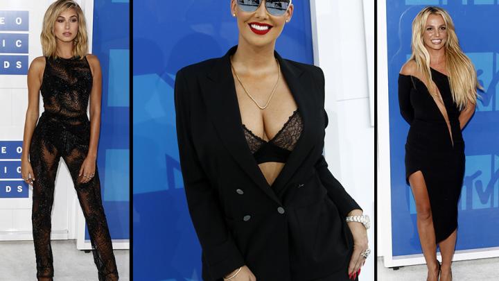 15 sexy rode loper looks op de MTV Video Music Awards 15 sexy rode loper looks op de MTV Video Music Awards