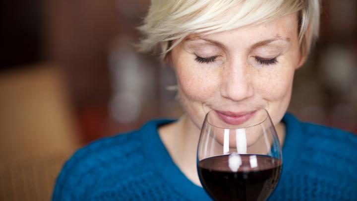 Nu ook wetenschappelijk bewezen: alcohol maakt socialer Nu ook wetenschappelijk bewezen: alcohol maakt socialer