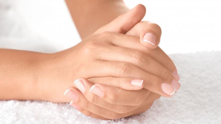 5 tips om rimpels op je handen te voorkomen 5 tips om rimpels op je handen te voorkomen