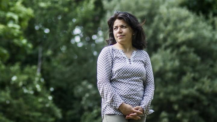 Straffe getuigenis: Arzoo wist maandenlang niet of haar man nog leefde Straffe getuigenis: Arzoo wist maandenlang niet of haar man nog leefde