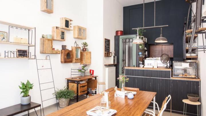 Koffie En Staal Leuven: stalen meubels en juweeltjes van koffie Koffie En Staal Leuven: stalen meubels en juweeltjes van koffie