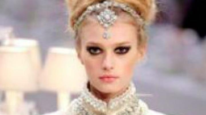 Chanel hypnotiseert Chanel hypnotiseert