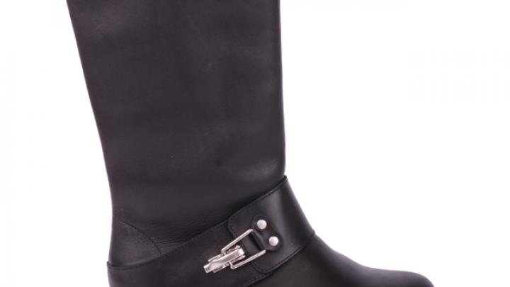 For shoe lovers only For shoe lovers only