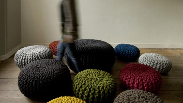 Tricot, crochet et broderie inspirent les designers Tricot, crochet et broderie inspirent les designers