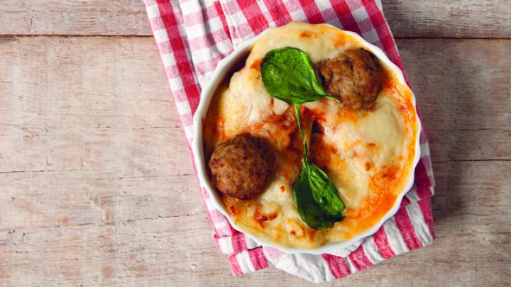 Lasagne met oreganoballetjes Lasagne met oreganoballetjes