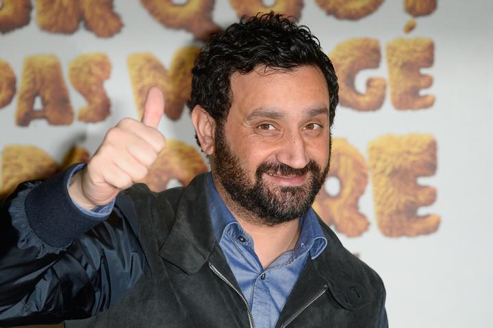 Taches Dans Le Cou De Cyril Hanouna Cyril Hanouna animera une nouvelle émission de débats à la rentrée