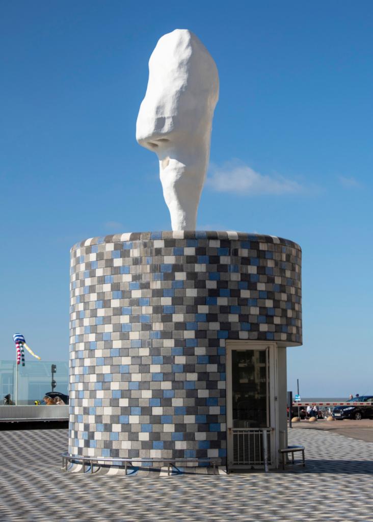 Lemuren van Franz West