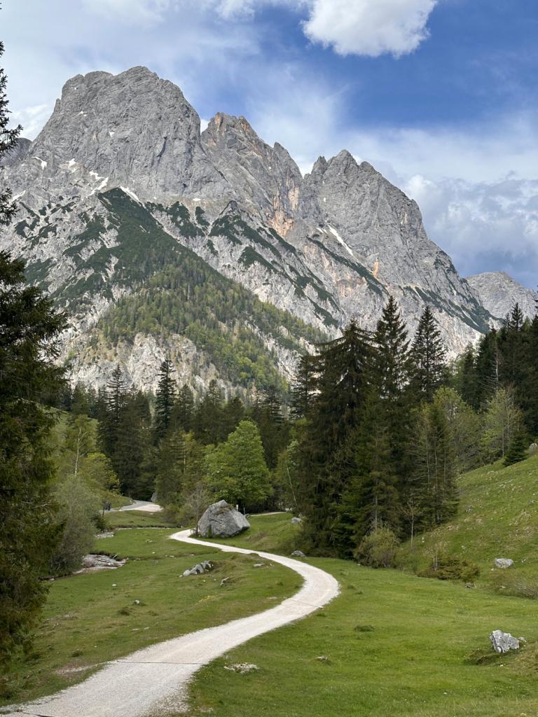 wandelen alpenstrasse