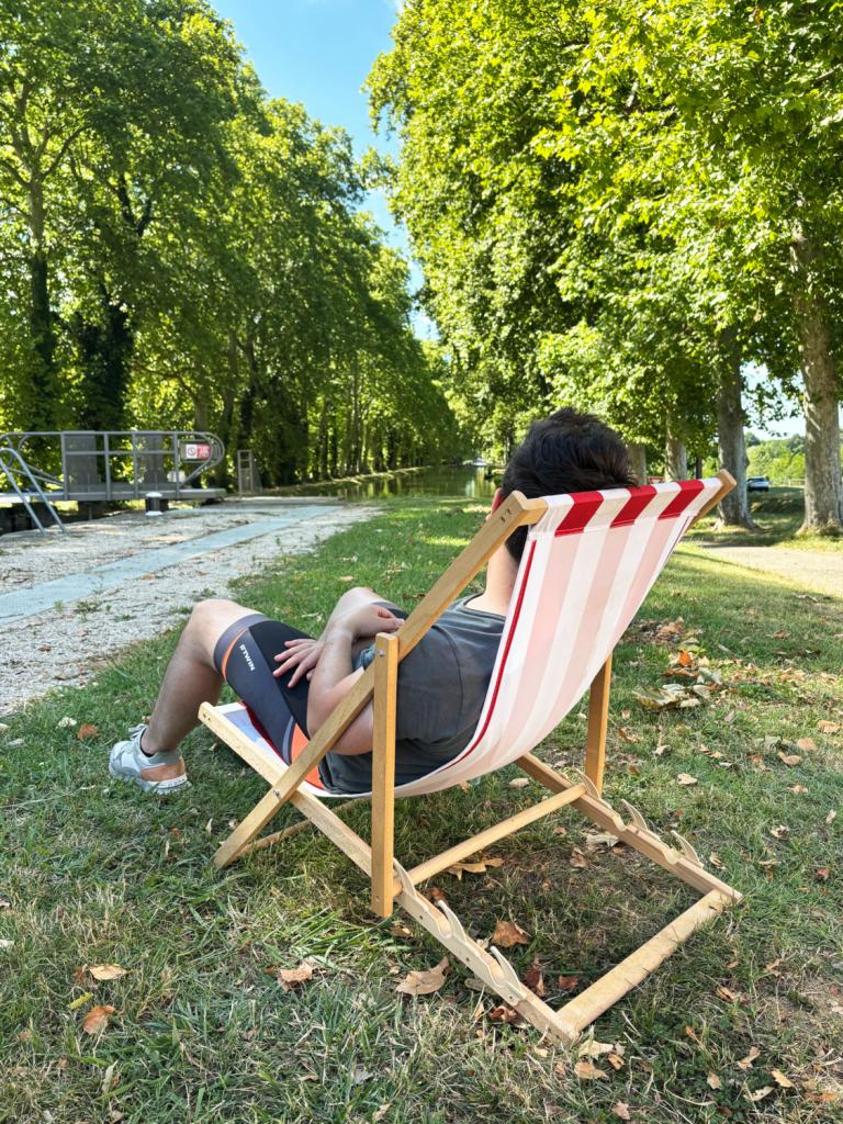 Uitrusten langs de Canal des 2 Mers in Frankrijk.
