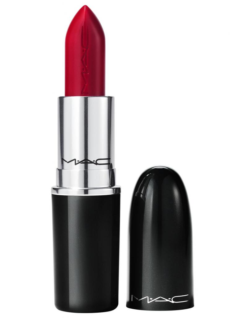 Mondkapje af, lipstick op: felrode lipstick van MAC (20,50 euro). 