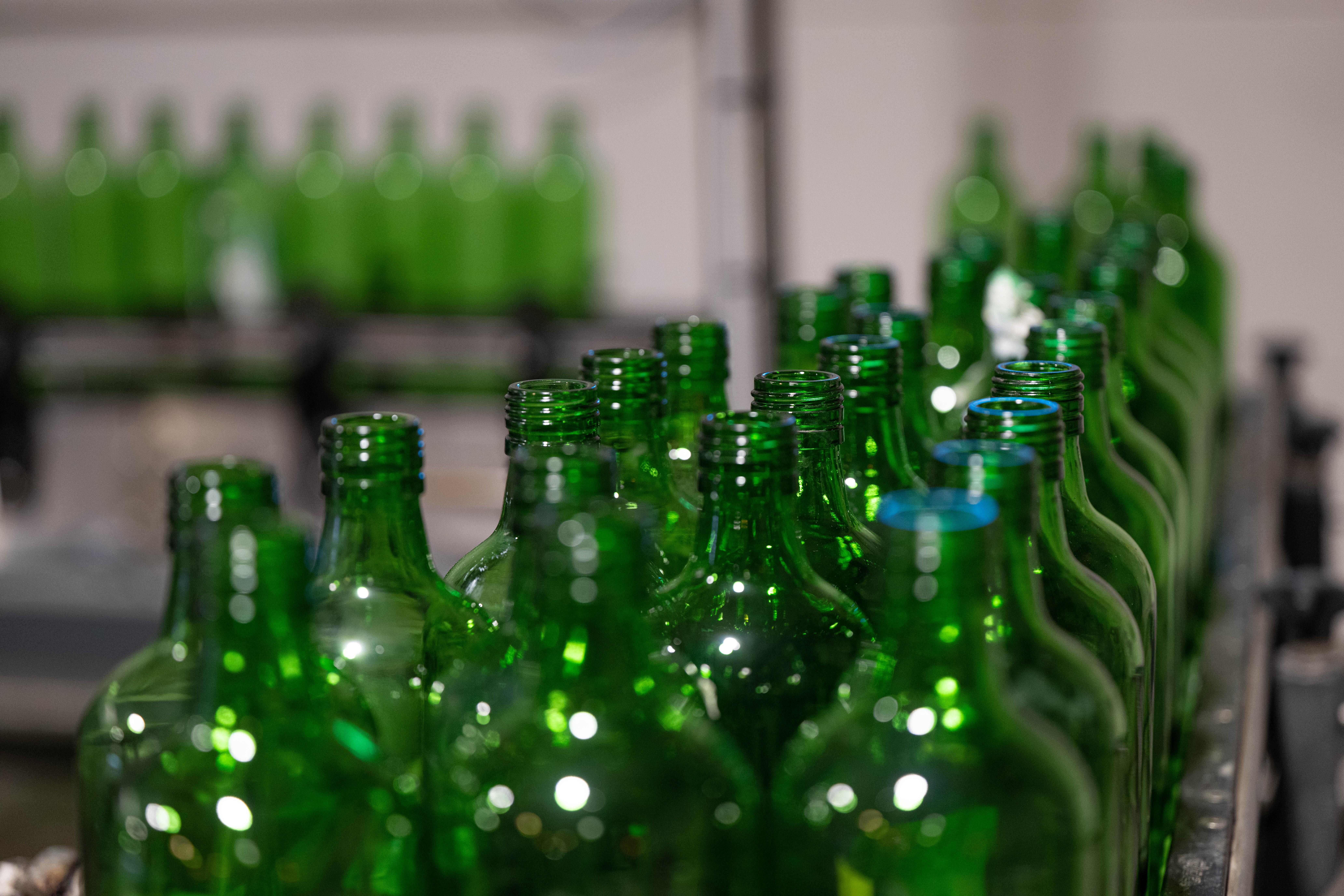 Verre ou plastique, quelle bouteille est la plus écologique ?