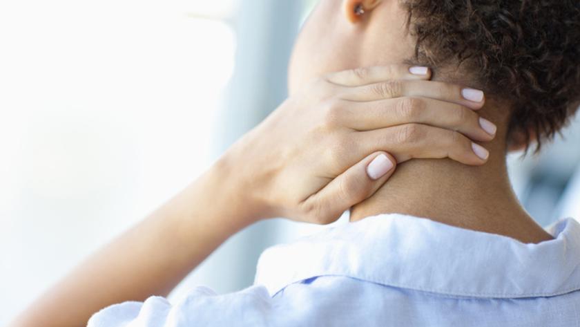 Wat kun je doen aan een nek die 'vastzit'? - Libelle