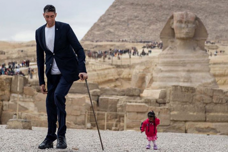 Quel Est L'homme Le Plus Petit Du Monde L'homme le plus grand et la femme la plus petite du monde réunis sur