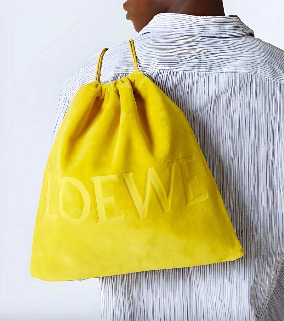 Trends van deze zomer: zwemzakje van Loewe!